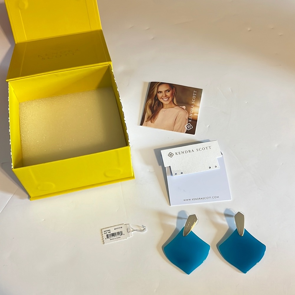 Astoria Earrings Gold Kendra Scott